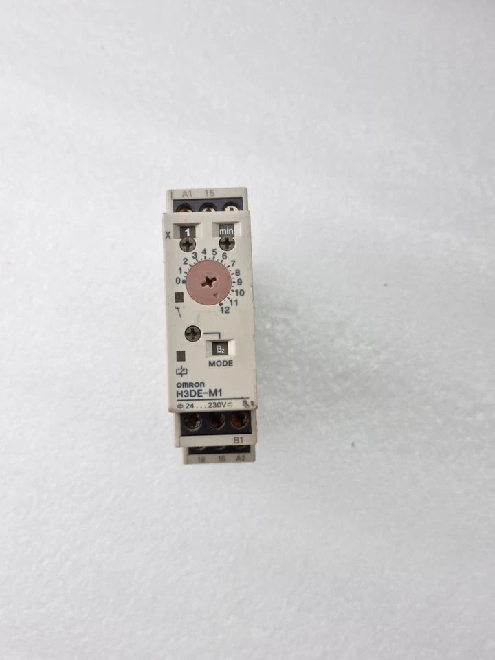 Omron H3DE-M1 Solid State DIN Multi-Function Timer, 0.1s-120hr, 24-230VAC/DC